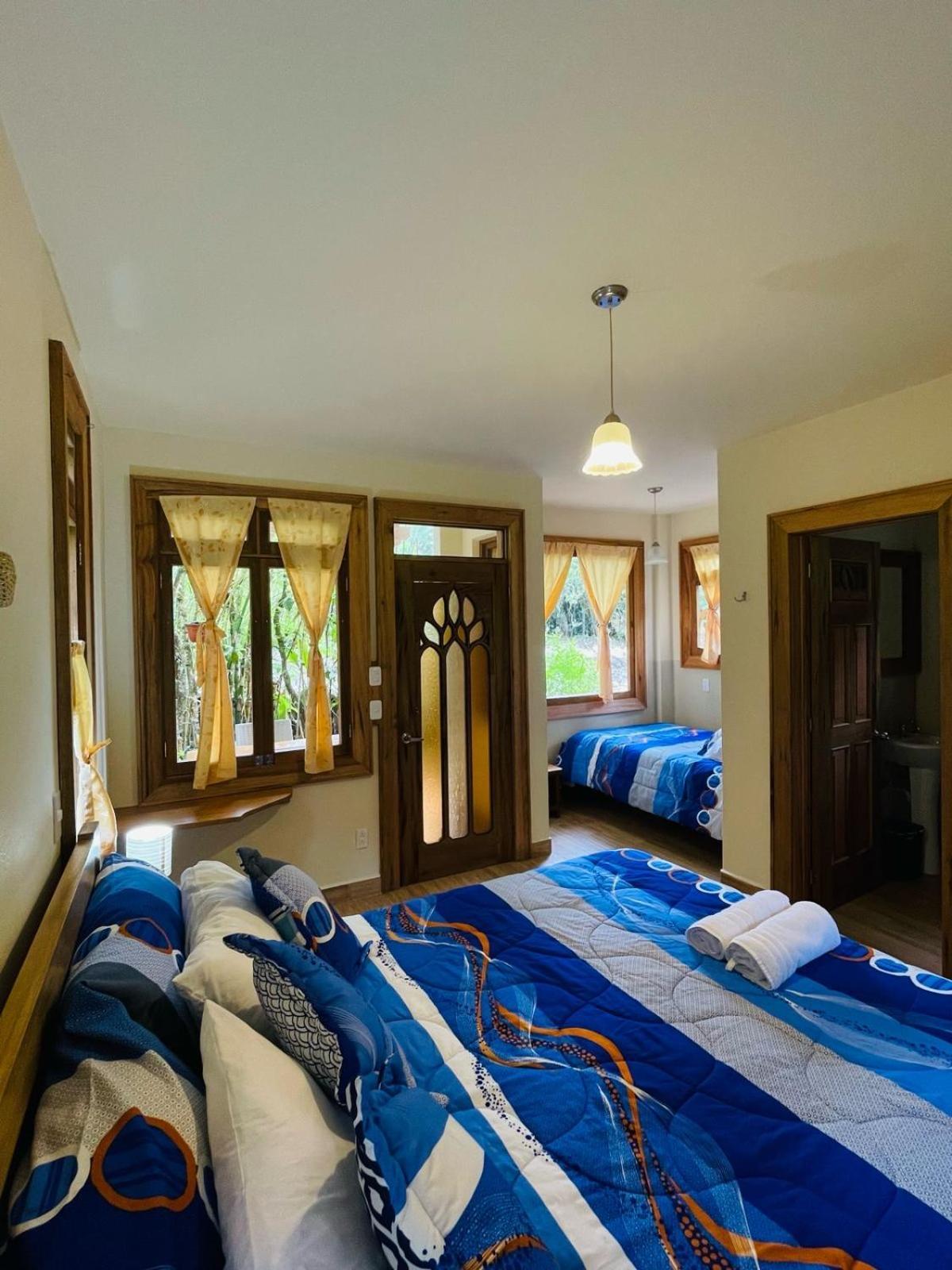 Bed and breakfast Casa Del Rio En Mindo Extérieur photo