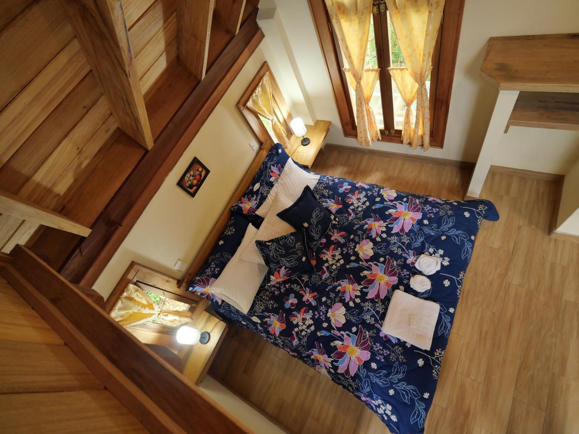 Bed and breakfast Casa Del Rio En Mindo Extérieur photo